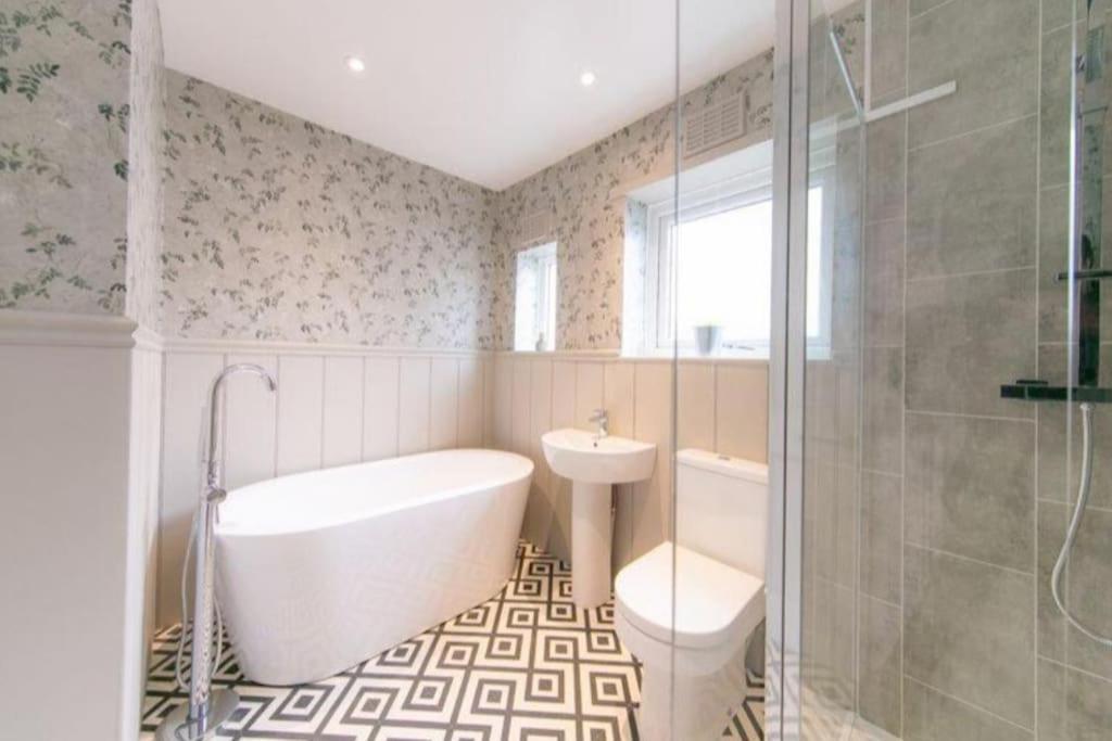 Recently Refurbished Home. Poulton-le-Fylde Luaran gambar